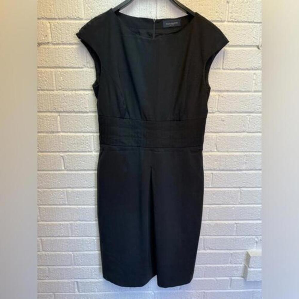 Piazza Semprione Elegant Black Dress - Stylish & Sophisticated Size M